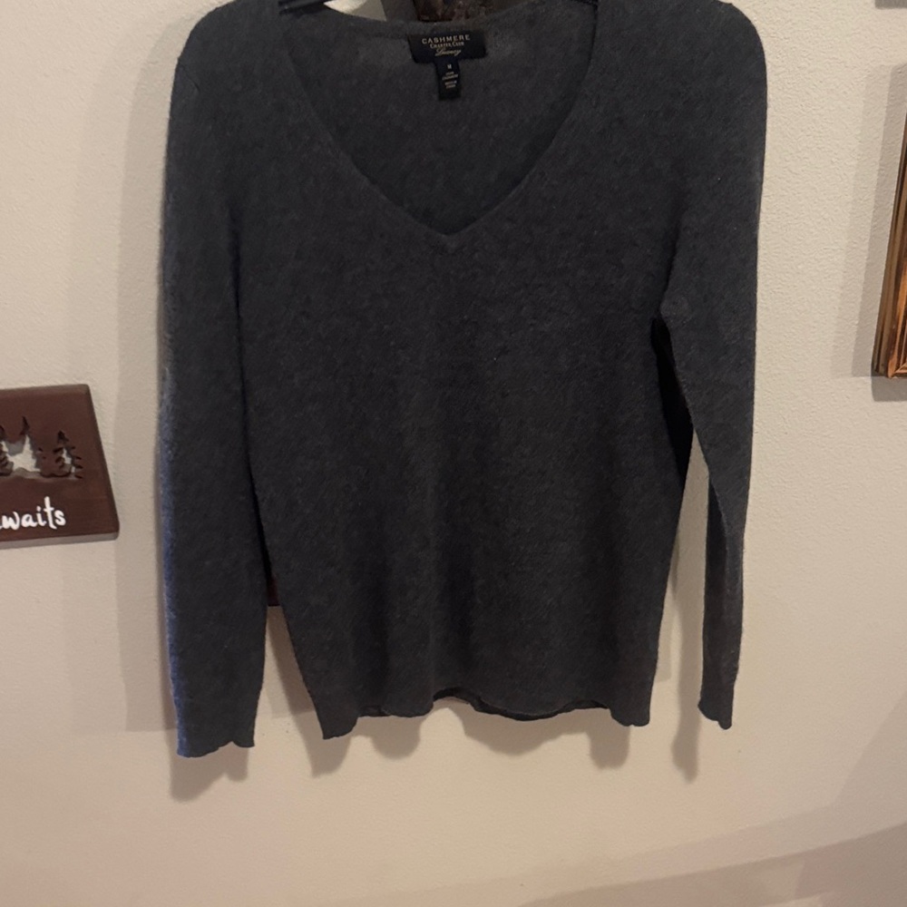 Women’s dark gray cashmere sweater size medium